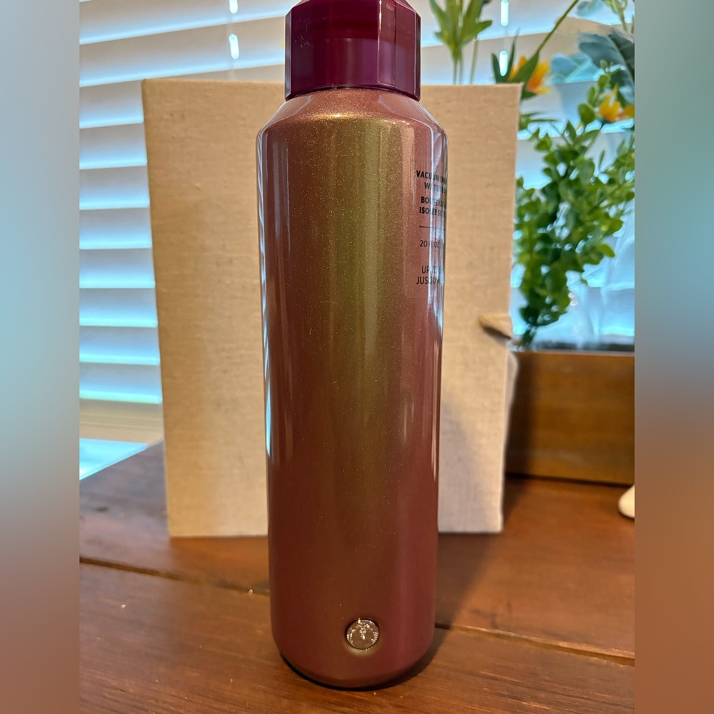 Starbucks 2022 Sangria Gold Ombré Stainless Vacuum Insulated Bottle 20oz Tumbler